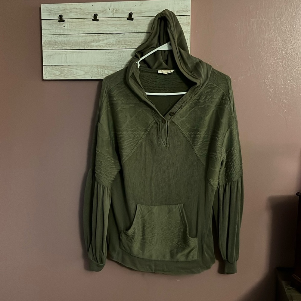 Listicle size small blouse